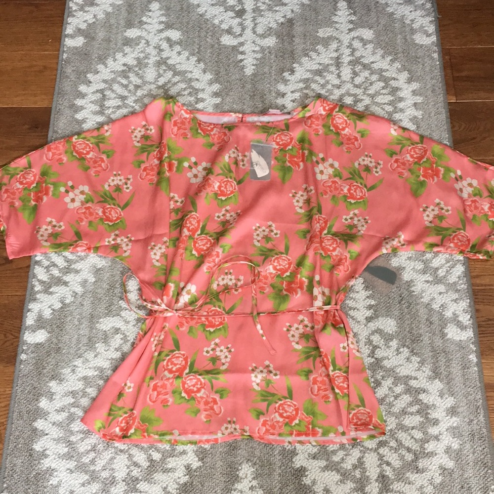 3/$15 NWT Forever 21 silk floral top size S